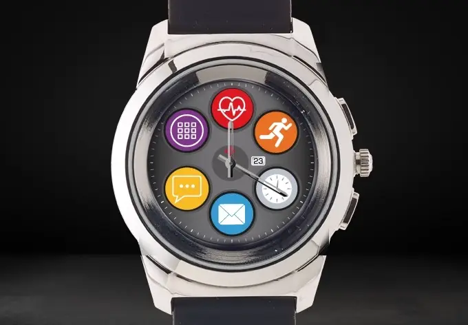 ZeTime : MyKronoz a une solution pour afficher l'heure en permanence sur une smartwatch