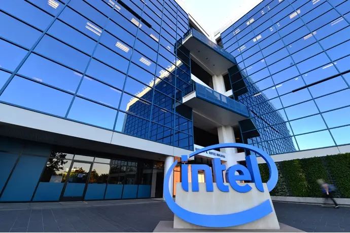 Surprise ! Intel redevient le fondeur Numéro Un !