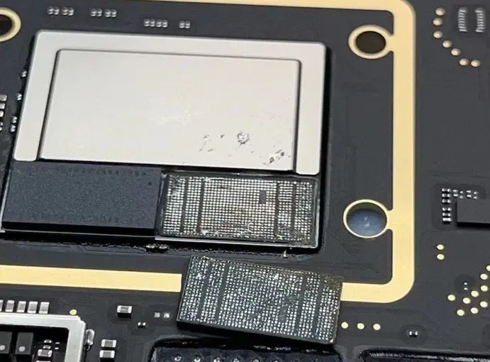 Une mise à niveau risquée de la RAM et du SSD des Mac M1 réalisée en Chine