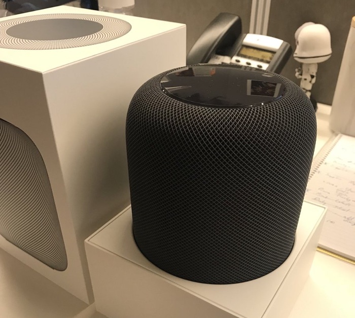 Premiers déballages du HomePod ! (et un guide d'utilisation)