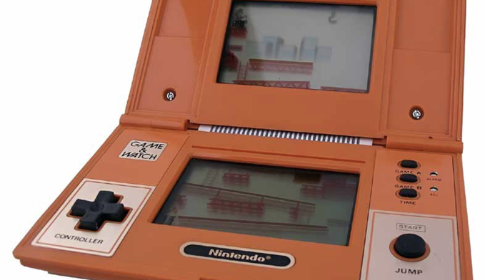 Un numéro de "Technosaures" spécial consoles ! Qui se souvient de la Nintendo Game & Watch ?