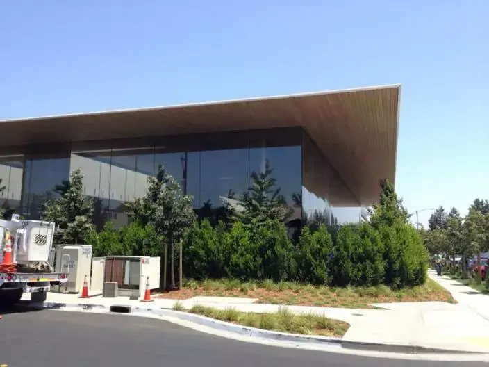 Les employés d'Apple pourront parler boulot dans la nouvelle cafet' de Cupertino  (photos)