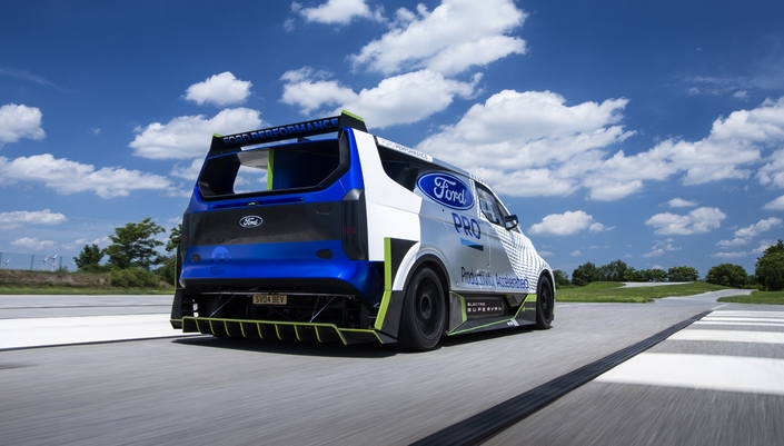 VE : Ford Pro Electric SuperVan, 1000Km d'autonomie, Polestar 5, Mercedes EQXX