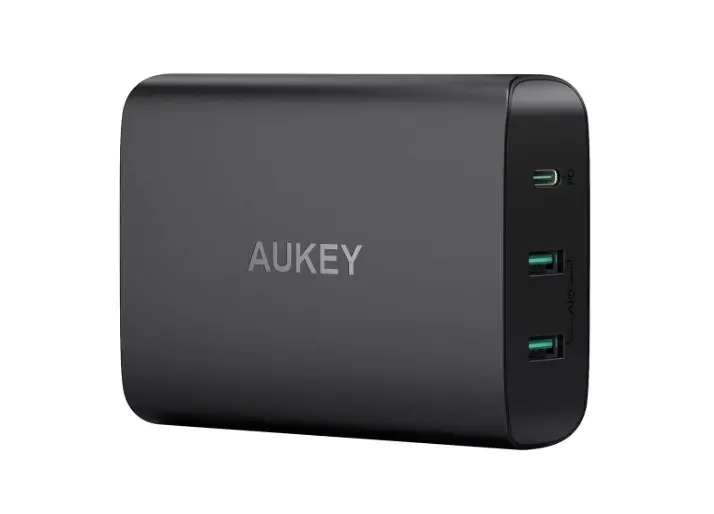 Promos : chargeur 60W USB-C à 25€, switch Ethernet 24 ports à 38€, CPL 1300 à 49,99€