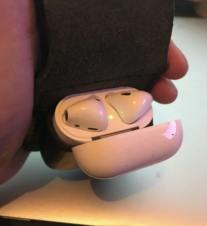 Astuce : comment transporter sa boite d'AirPods facilement ?