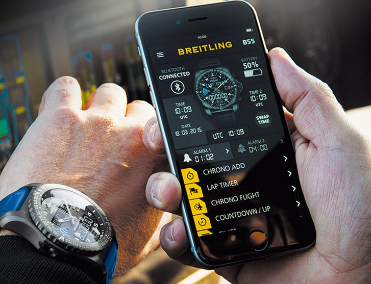 Breitling annonce une montre connectée à mouvement suisse