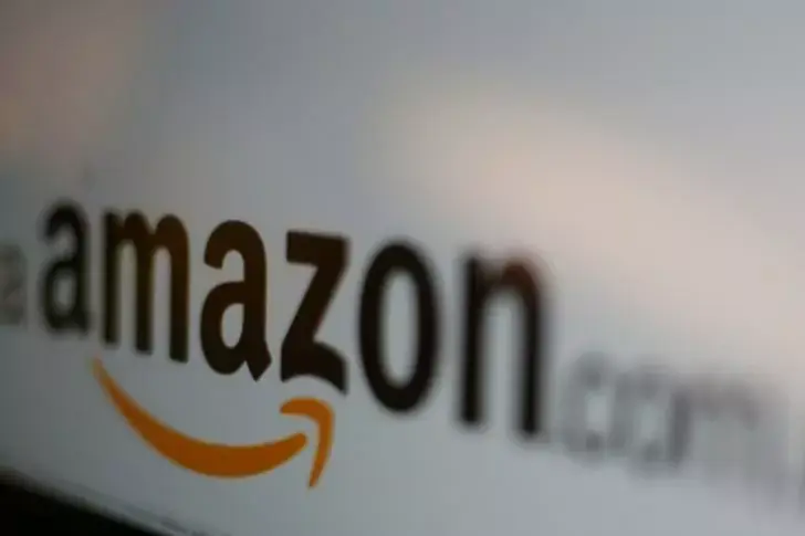 Amazon plancherait sur des lunettes connectées (intégrant Alexa)