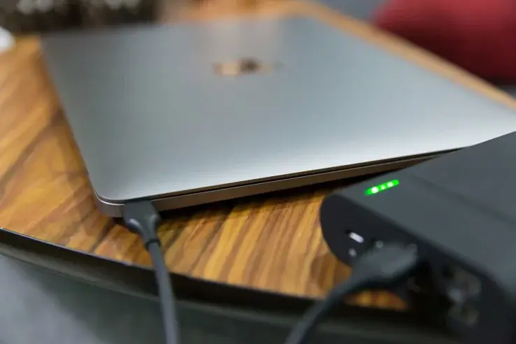 L'USB C du nouveau MacBook 12" offre de nombreux avantages pour la recharge électrique