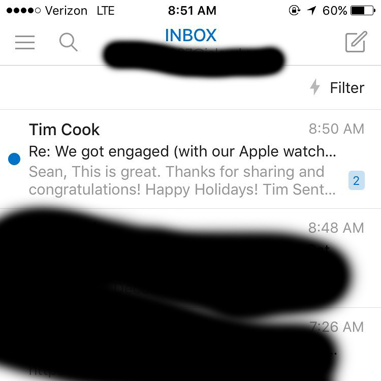 Insolite : envoyez vos photos de fiançailles à Tim Cook (mais avec des Apple Watch)