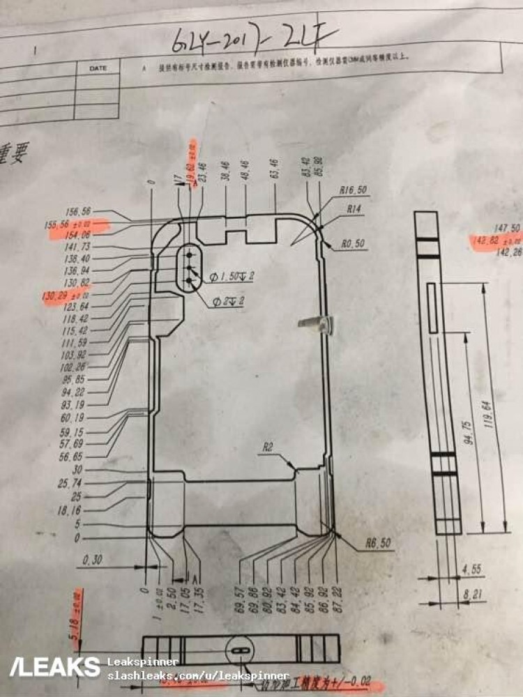 L'image du soir : un moule supposé d'iPhone 8 avec un double capteur vertical