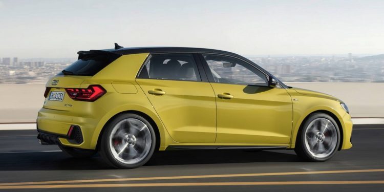 Nouvelle Audi A1, première voiture du groupe Volkswagen à intégrer CarPlay WiFi !