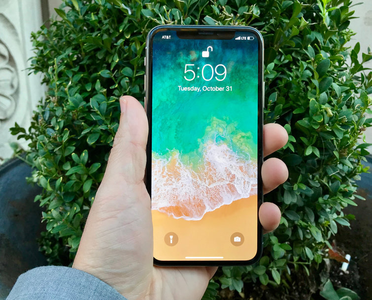 iPhone X : Face ID serait finalement plus lent que Touch ID pour le déverrouillage