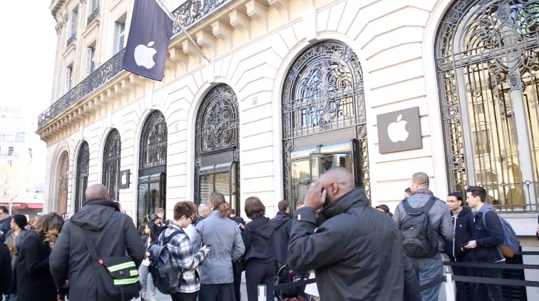 Les vraies raisons qui pousseraient Apple à bannir les files d'attente devant les Apple Store