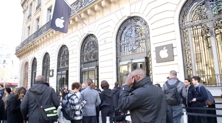 Les vraies raisons qui pousseraient Apple à bannir les files d'attente devant les Apple Store