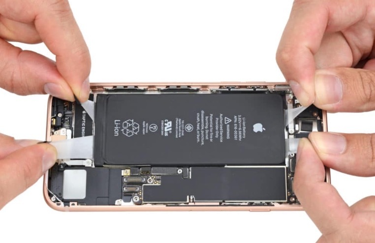 Apple rembourse 60 € sur les batteries d'iPhone remplacées hors garantie en 2017