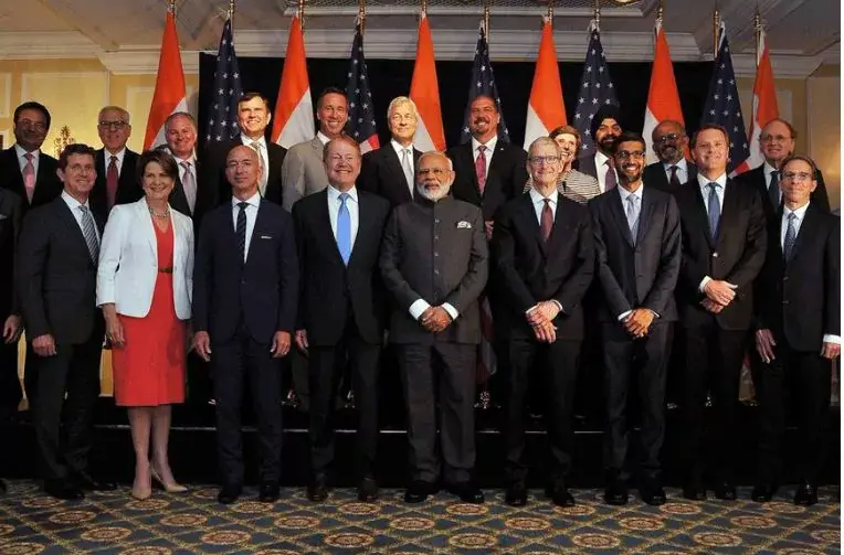 Le 1er Ministre Indien rencontre les géants de la Tech (et Tim Cook) avant Donald Trump