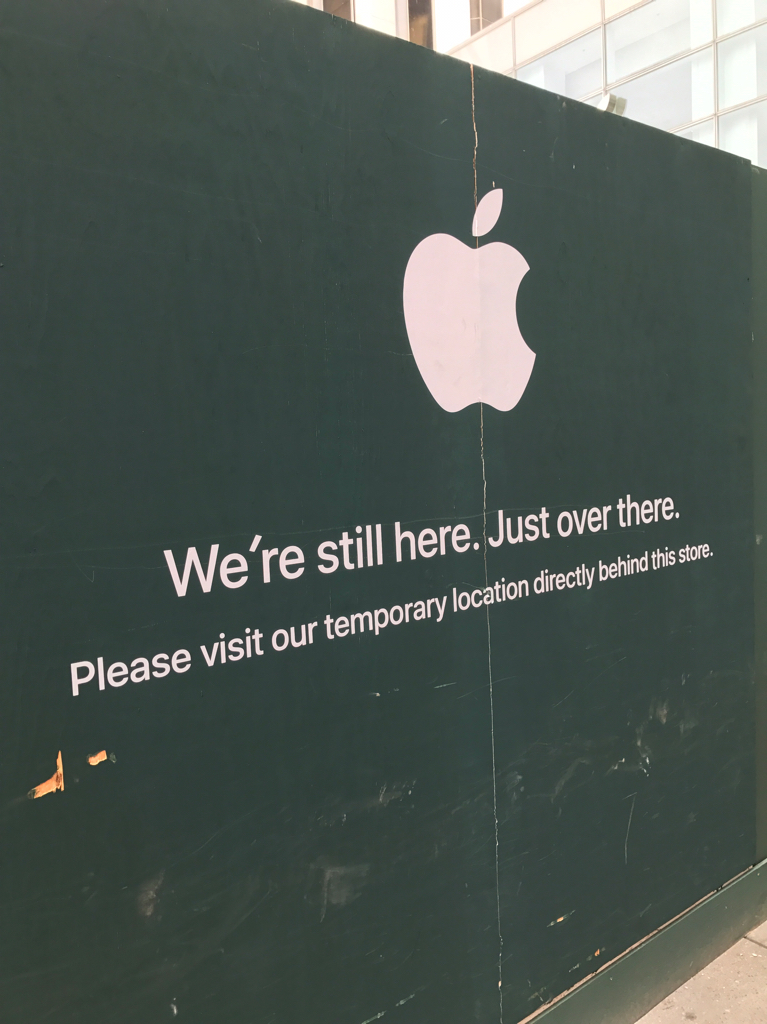 Photos : des nouvelles du chantier de l'Apple Store 5th Avenue à New York