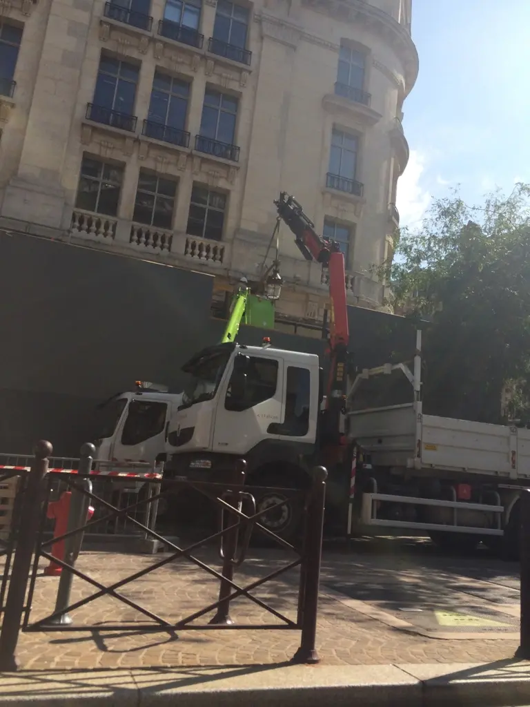 Oh, une photo de l'Apple Store de Lille !