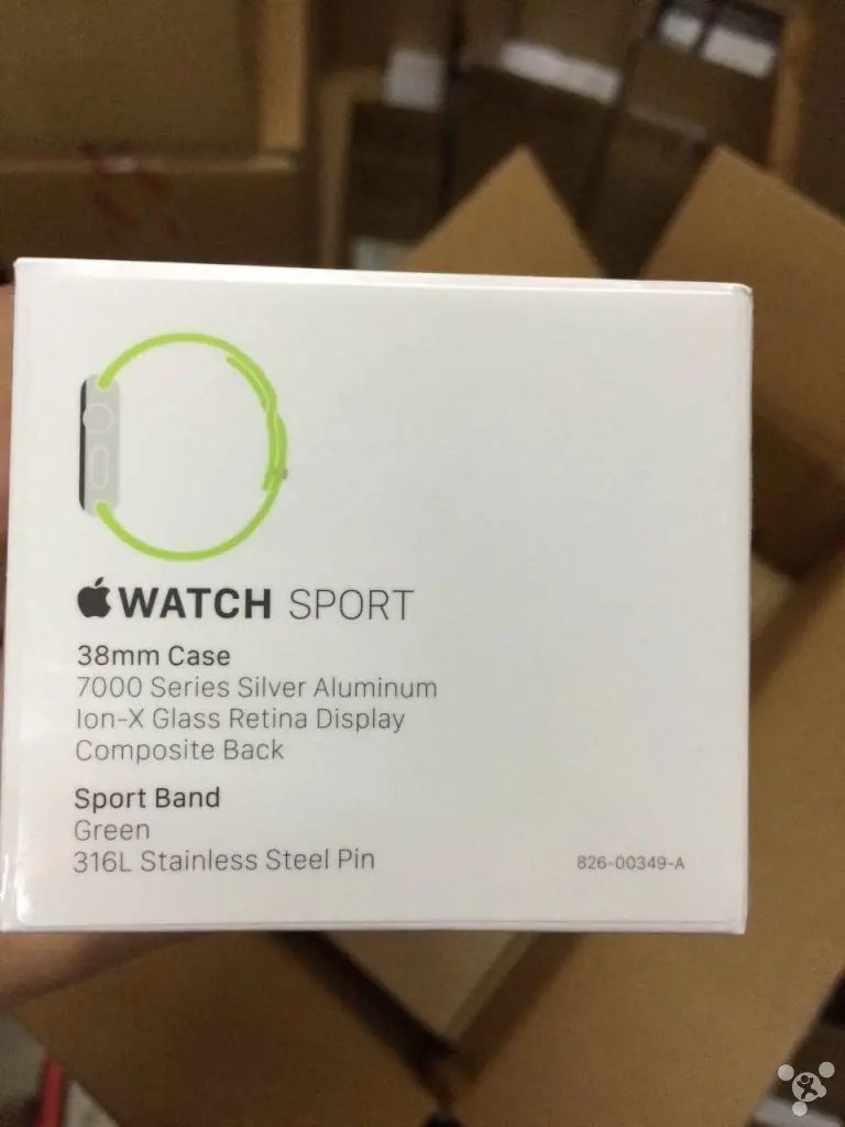 Et voici le coffret de l'Apple Watch Sport