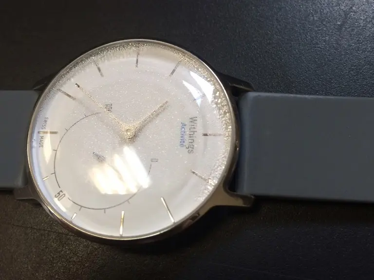 La montre Withings Activité prend-t-elle l'eau ? (photo)