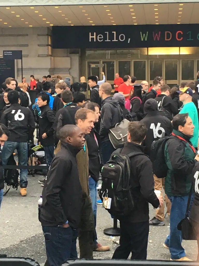 #WWDC2016 : c'est l'heure du p'tit dej (photos) et de renforcer la sécurité