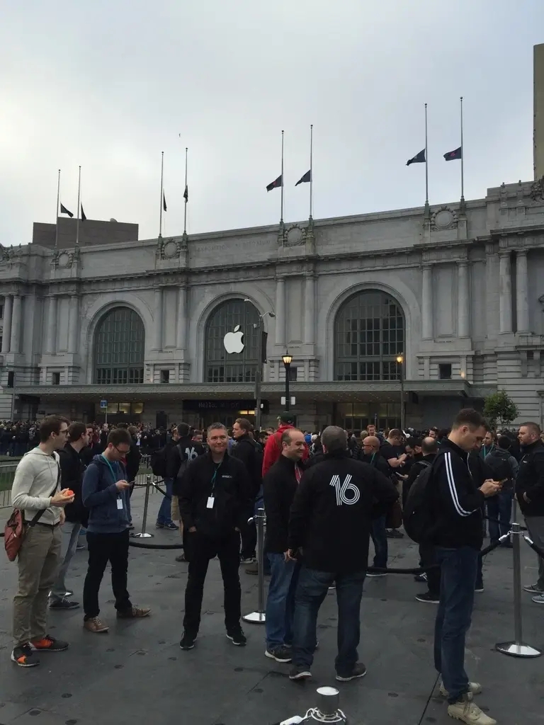 #WWDC2016 : c'est l'heure du p'tit dej (photos) et de renforcer la sécurité