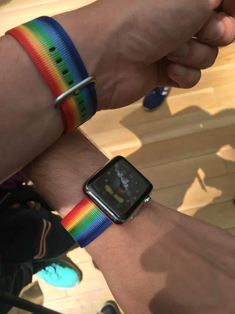 Apple à la Gay Pride de San Francisco (avec un bracelet spécial pour Apple Watch !)