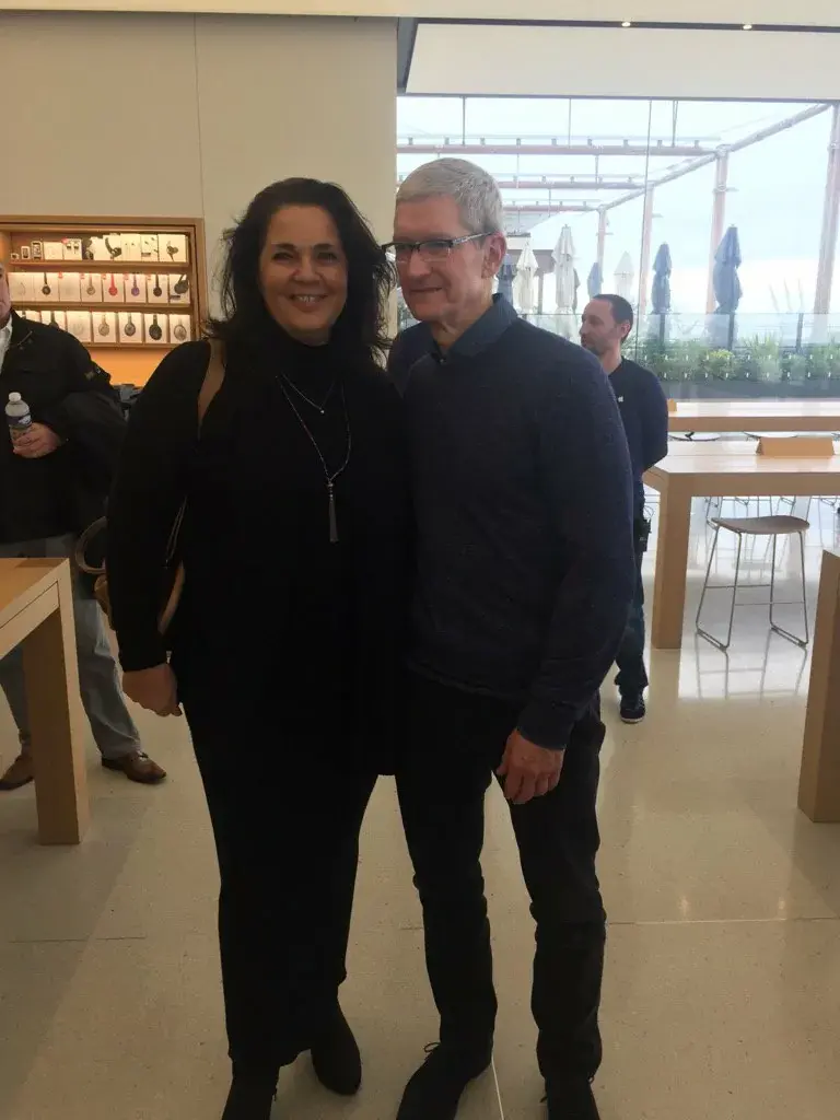 Tim Cook est en visite à Marseille ! (photos)