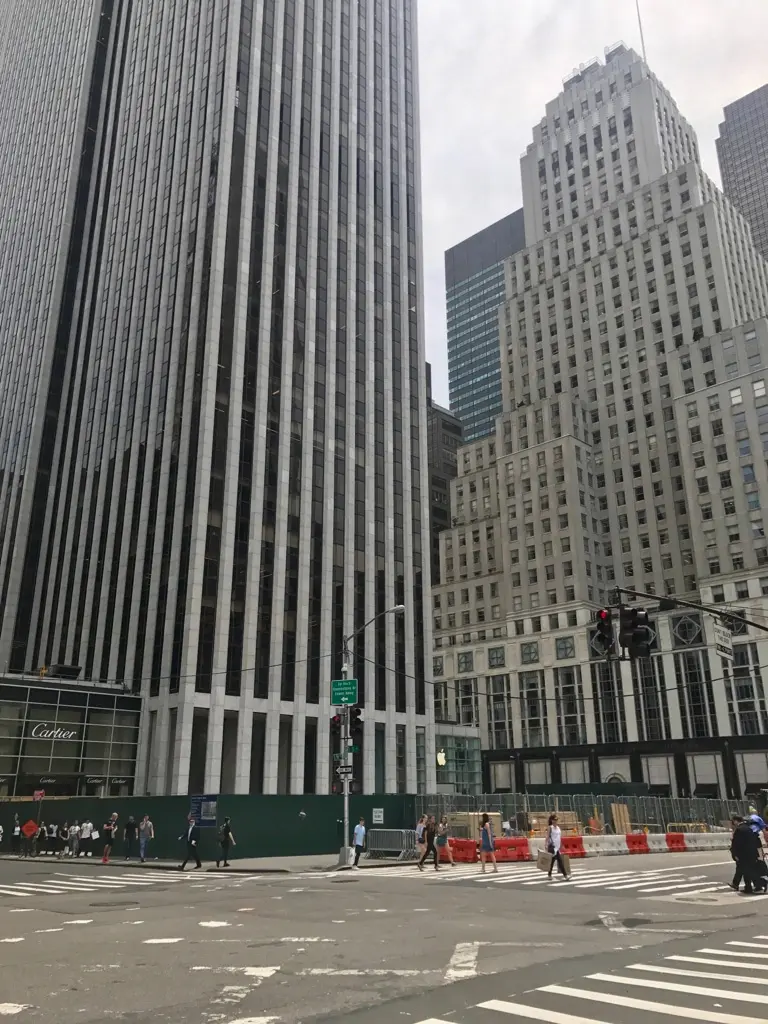 L'image du soir : quelques photos de l'Apple Store de New York (en rénovation)