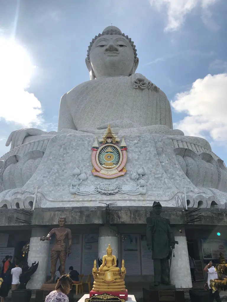 Insolite : Buddha n'est pas un objet de décoration... Par contre, Steve Jobs, oui !