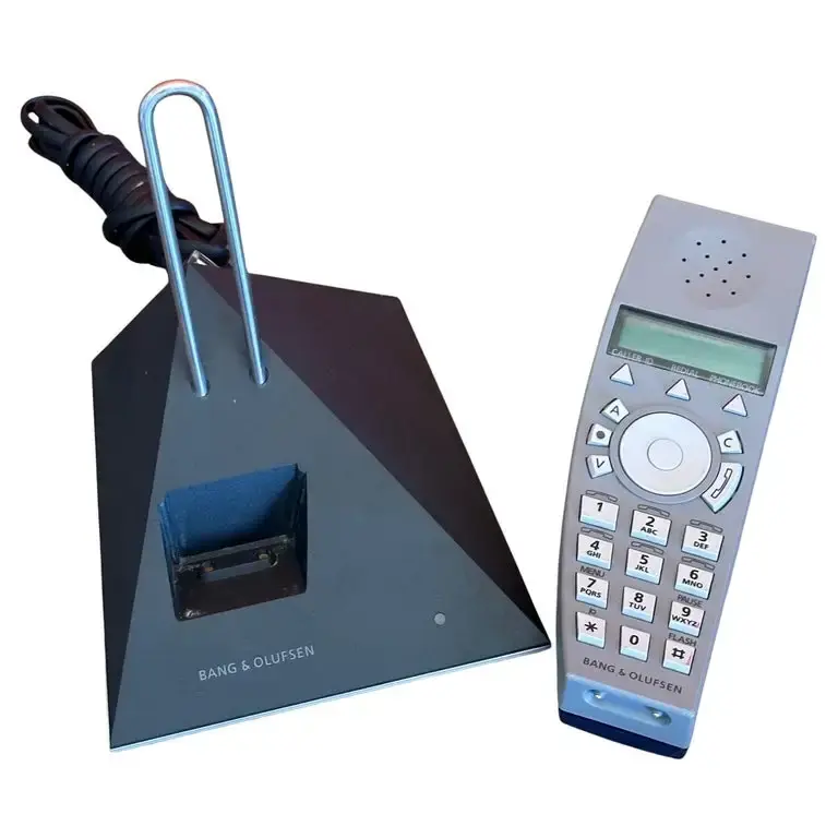 Le BeoCom 6000 de Bang & Olufsen qui inspirera la molette de l'iPod.
