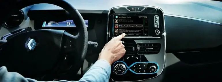 Porsche et Renault à leur tour compatibles CarPlay !