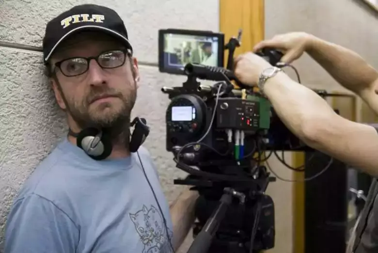 Steven Soderbergh (Ocean’s Eleven) pense que filmer à l'iPhone, "c'est le futur" !