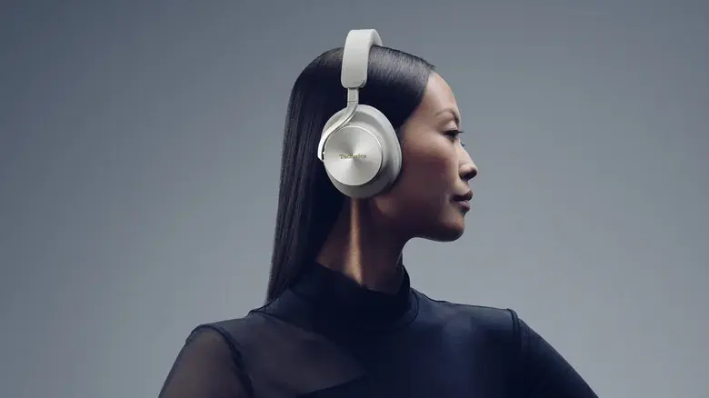 Technics EAH-A1000&nbsp;: 45 heures d'autonomie et du lossless en USB-C pour 449 euros