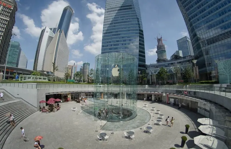 Apple fait breveter le cylindre co-créé par Steve Jobs pour la boutique de Shanghai