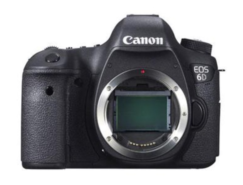 Promos : microSD, GoPro, Canon EOS 6D, stabilisateur 3 axes, protection pour Siri Remote...