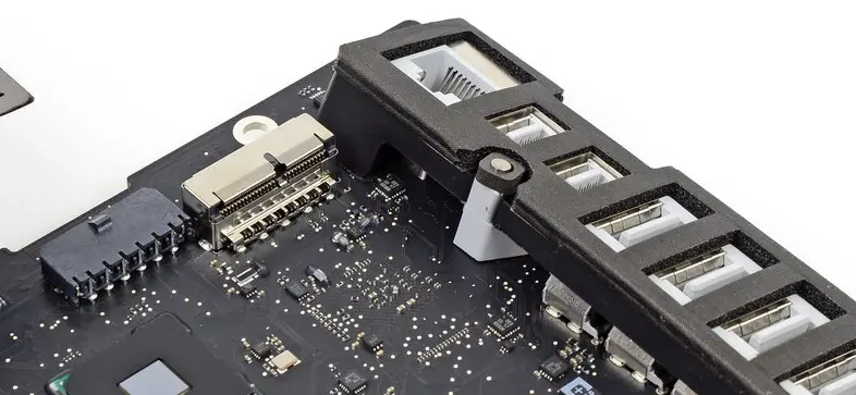 Un second connecteur pour un SSD PCIe en rab sur l'iMac 21,5"