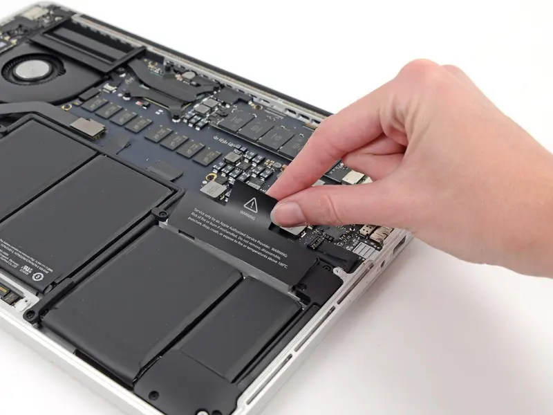 Au tour du MacBook Pro Retina 13" de se mettre à poil