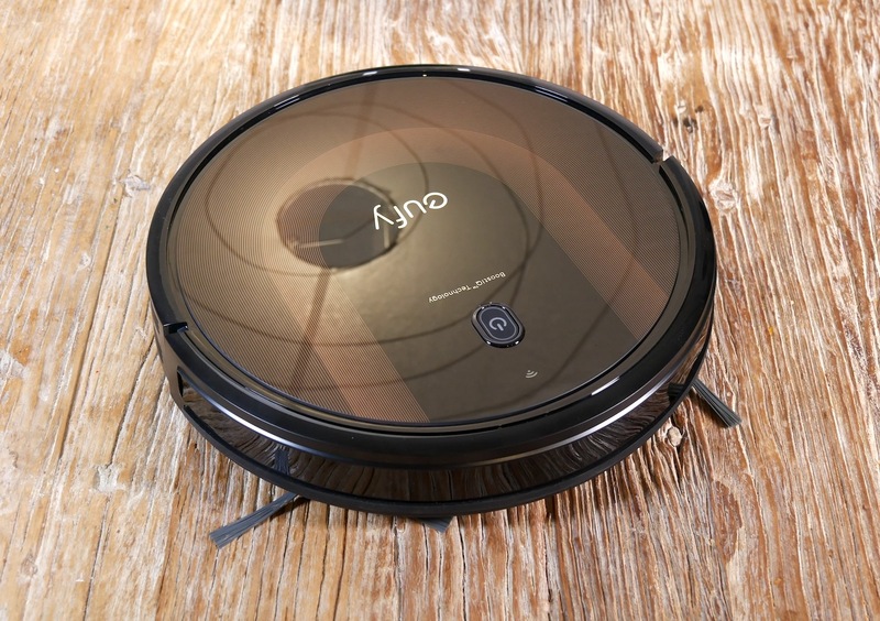 Illustration : Test express Eufy RoboVac 30C Max : un robot aspirateur compact, efficace et silencieux