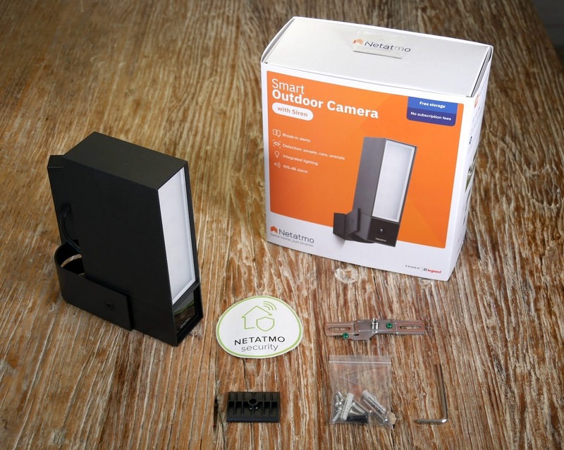 Illustration : Sélection de périphériques : Ring Video Doorbell 3, Liberty Air 2, Flare 2, TP-Link AX1100