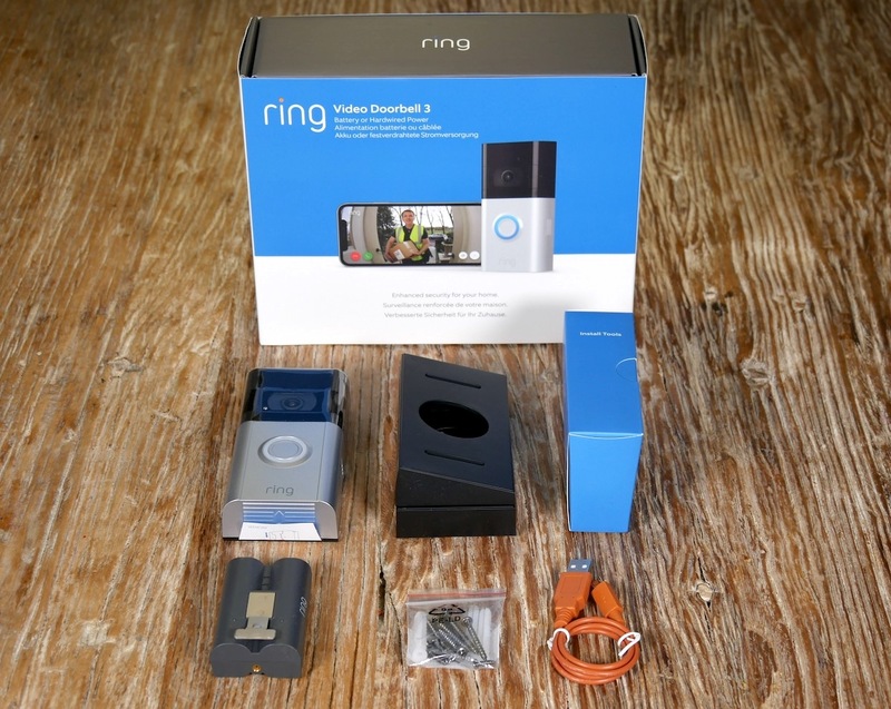 Illustration : Sélection de périphériques : Ring Video Doorbell 3, Liberty Air 2, Flare 2, TP-Link AX1100