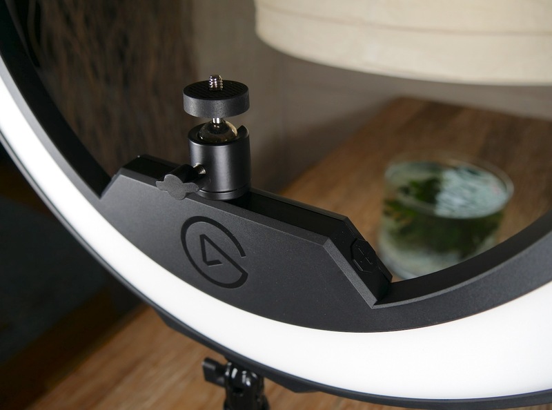 Illustration : Prise en main des nouveautés Corsair/Elgato : Dock Thunderbolt 3 TBT100 et Ring Light