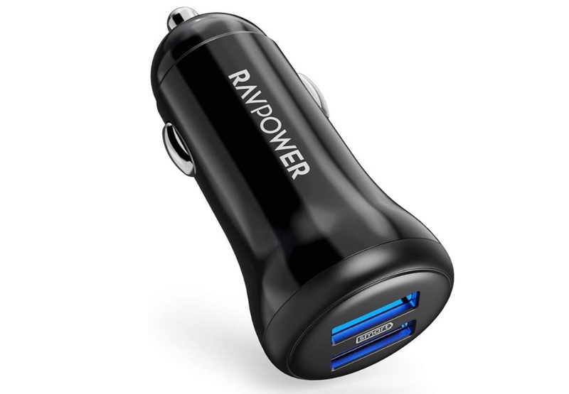 Illustration : Promos : chargeur voiture RAVPower à 4€, prise + 3 USB à 15€, support réglable à 42€