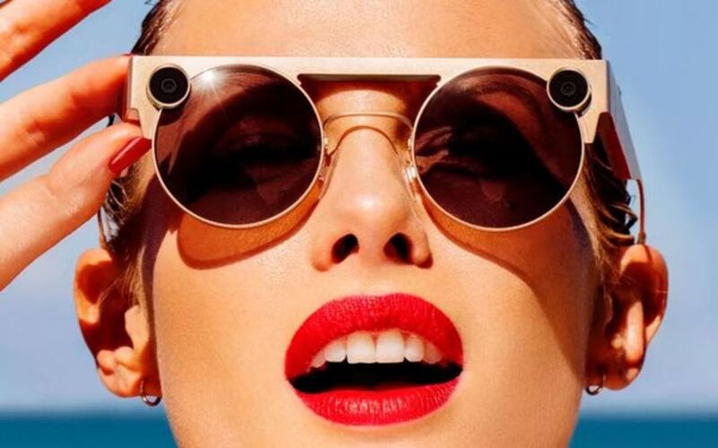 Illustration : De l'AR pour les lunettes Spectacles et un drone chez Snap ?