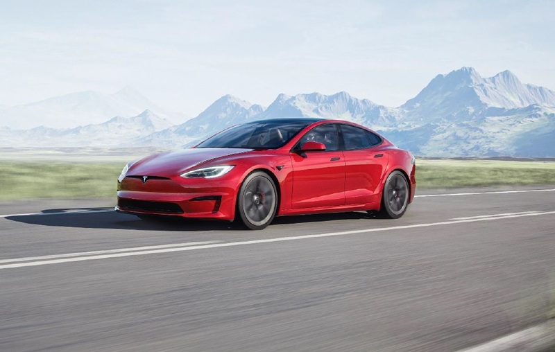 Illustration : Tesla : le 0 à 100 en 1,1 seconde (Roadster SpaceX) et la Model S Plaid le 3 juin