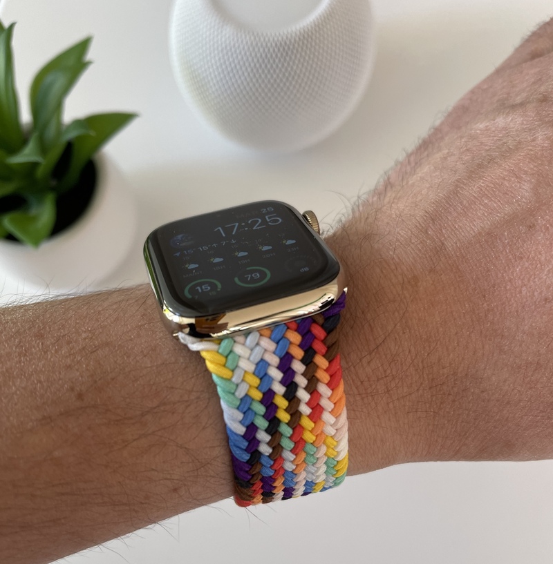 Illustration : Le nouveau (et très réussi) bracelet Pride Edition 2021 d'Apple en images
