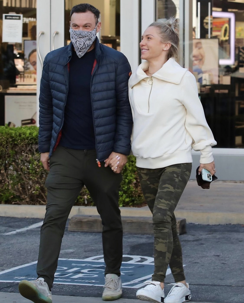 People : Bella Hadid, Ben Affleck, Reese Witherspoon, Emily Ratajkowsky, Steven Tyler