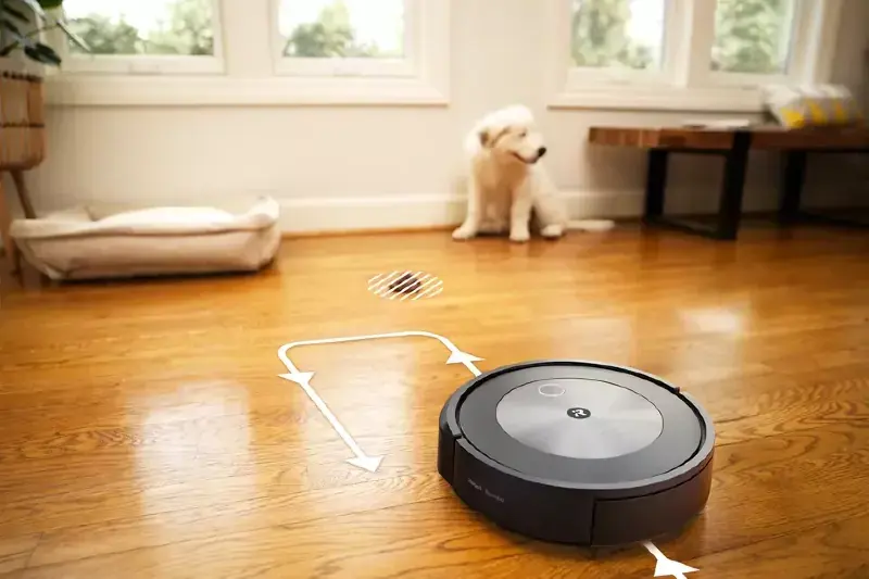 Le Roomba J7 évite les câbles, chaussures et le sapin de Noël (en sus des déjections canines)