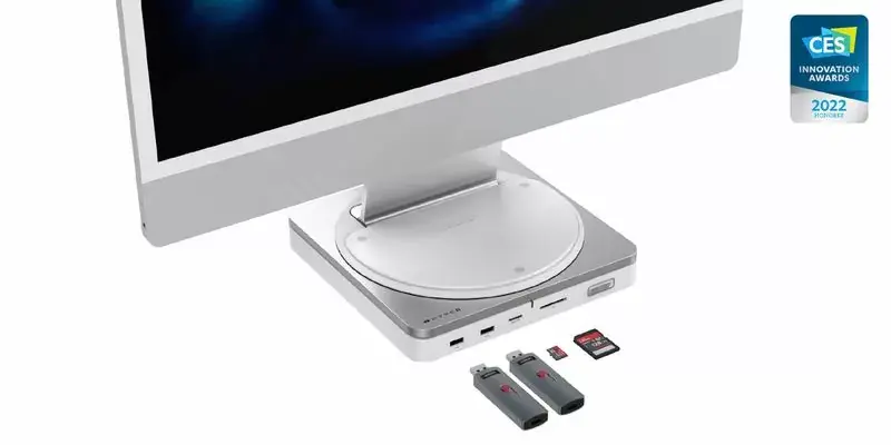 Un dock avec emplacement M.2  permettant de faire tourner l'iMac M1 à 360° chez Hyper #CES 2022