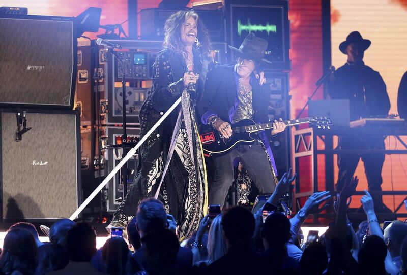 People : Will Smith, Brooke Shields, Cindy Crawford, Emily, Metallica & Aerosmith